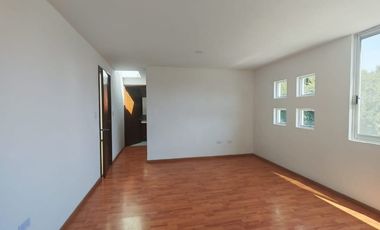 Casa en venta en la recta a Cholula, Fraccionamiento Quetzalcoatl