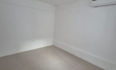 Departamento en Alquiler en Lomas de Urdesa, 2 Habitaciones, 2 Baños, Patio, Norte de Guayaquil.