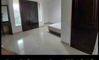 Di Sewakan rumah Kemang swim pool