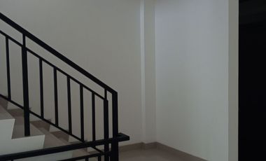 DISEWAKAN RUKo GREEN LAKE CITY - RUKO KOREAN TOWN GANDENG ( 9 ) UNIT BRAND NEW