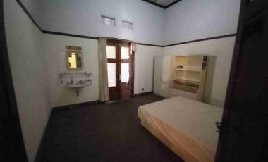 Sewa Rumah Heritage Sayap Dago Cocok Utk Usaha