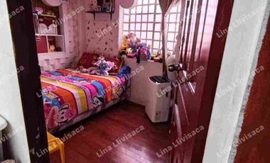 Vendo casa esquinera de una planta y media de 4 dormitorios en la Alborada XI etapa