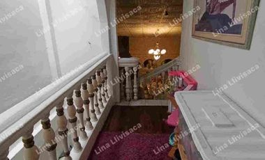 Vendo casa esquinera de una planta y media de 4 dormitorios en la Alborada XI etapa