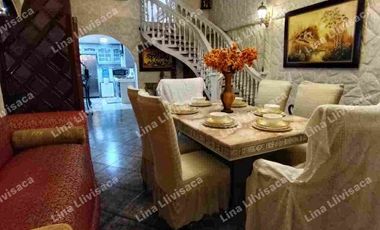 Vendo casa esquinera de una planta y media de 4 dormitorios en la Alborada XI etapa