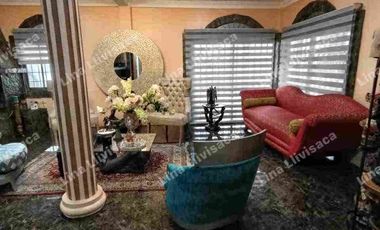 Vendo casa esquinera de una planta y media de 4 dormitorios en la Alborada XI etapa