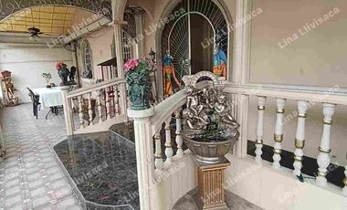 Vendo casa esquinera de una planta y media de 4 dormitorios en la Alborada XI etapa