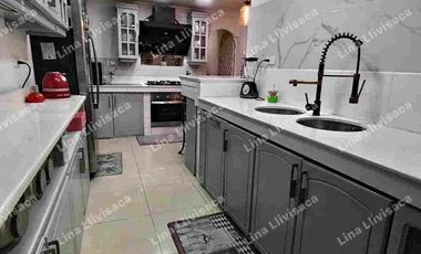 Vendo casa esquinera de una planta y media de 4 dormitorios en la Alborada XI etapa