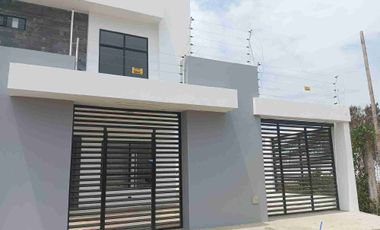 VENDO CASA INDEPENDIENTE, CON ACABADOS DE LUJO