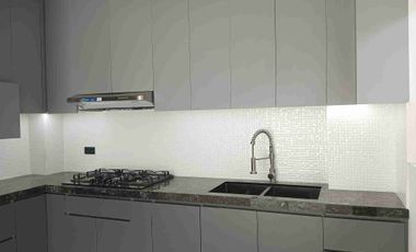 VENDO CASA INDEPENDIENTE, CON ACABADOS DE LUJO