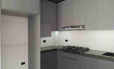 VENDO CASA INDEPENDIENTE, CON ACABADOS DE LUJO