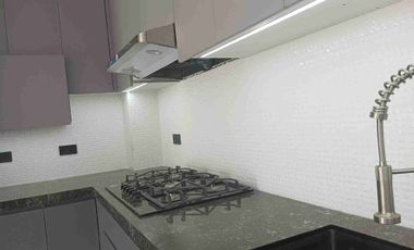 VENDO CASA INDEPENDIENTE, CON ACABADOS DE LUJO