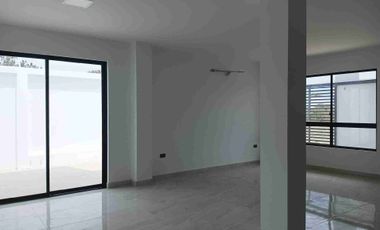 VENDO CASA INDEPENDIENTE, CON ACABADOS DE LUJO