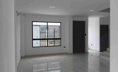 VENDO CASA INDEPENDIENTE, CON ACABADOS DE LUJO