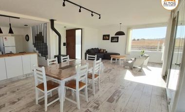 CASA TRES DORMITORIOS EN COUNTRY PUERTO DEL AGUILA-AMOBLADA-POTRERO DE GARAY-CORDOBA