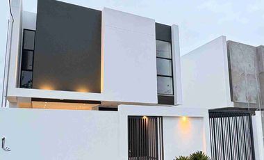 VENDO HERMOSA INDEPENDIENTE CASA DE 4 HABITACIONES