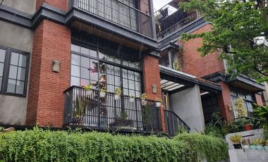 Modern House For Rent, 3+1 BR with Pool - Location in Townhouse, Cipete Jakarta Selatan