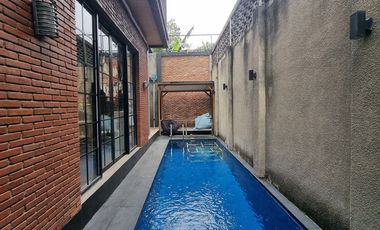 Modern House For Rent, 3+1 BR with Pool - Location in Townhouse, Cipete Jakarta Selatan