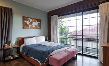 Modern House For Rent, 3+1 BR with Pool - Location in Townhouse, Cipete Jakarta Selatan