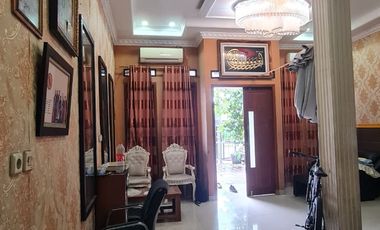 Ruko dijual 2 Lt. Siap Usaha, Wisama Asri, 8 Menit Stasiun Bekasi