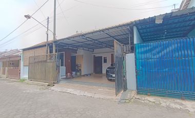 Rumah Cluster 4kamar Siap Huni dekat taman Jayawijaya Kadipiro Banjarsari Solo