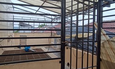 Rumah Cluster 4kamar Siap Huni dekat taman Jayawijaya Kadipiro Banjarsari Solo