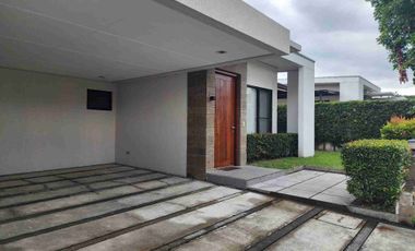 Two Bedroom Bungalow House for rent inside Clark Freeport zone pampanga