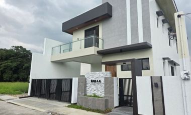 House and Lot for Sale in Green Meadows Phase 2, The Orchard Golf & Country Club, Dasmariñas Cavite, Philippines