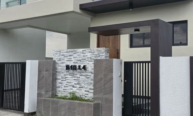 House and Lot for Sale in Green Meadows Phase 2, The Orchard Golf & Country Club, Dasmariñas Cavite, Philippines