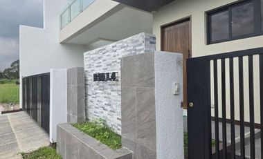 House and Lot for Sale in Green Meadows Phase 2, The Orchard Golf & Country Club, Dasmariñas Cavite, Philippines