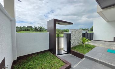 House and Lot for Sale in Green Meadows Phase 2, The Orchard Golf & Country Club, Dasmariñas Cavite, Philippines