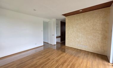 House and Lot for Sale in Green Meadows Phase 2, The Orchard Golf & Country Club, Dasmariñas Cavite, Philippines