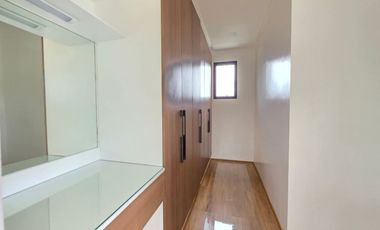 House and Lot for Sale in Green Meadows Phase 2, The Orchard Golf & Country Club, Dasmariñas Cavite, Philippines