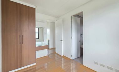 House and Lot for Sale in Green Meadows Phase 2, The Orchard Golf & Country Club, Dasmariñas Cavite, Philippines