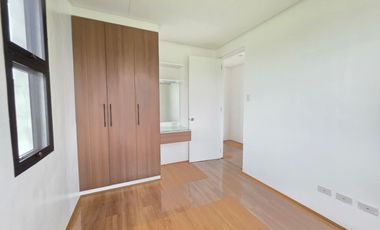 House and Lot for Sale in Green Meadows Phase 2, The Orchard Golf & Country Club, Dasmariñas Cavite, Philippines