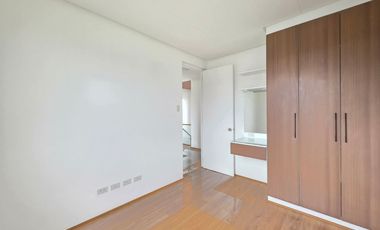 House and Lot for Sale in Green Meadows Phase 2, The Orchard Golf & Country Club, Dasmariñas Cavite, Philippines