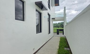 House and Lot for Sale in Green Meadows Phase 2, The Orchard Golf & Country Club, Dasmariñas Cavite, Philippines
