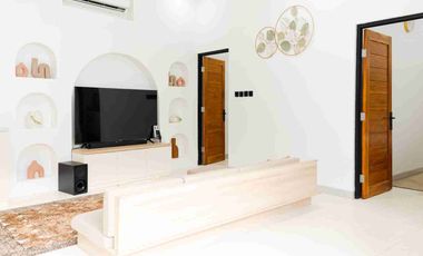 BUC 5 Bedroom Villa Cantik Fully Furnished and equipped SHM IMB strategis