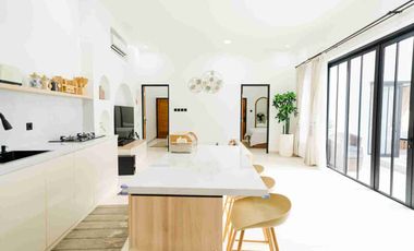 BUC 5 Bedroom Villa Cantik Fully Furnished and equipped SHM IMB strategis