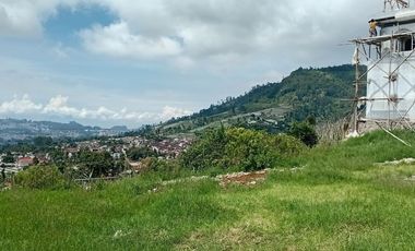 Hot Deal!!! Tanah Cocok Utk Vila atau Hunian View Kota di Jl. Anggrek, Wisata Lembang. Dkt Hotel Nirwana, Cikole, Bandung