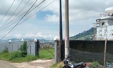 Hot Deal!!! Tanah Cocok Utk Vila atau Hunian View Kota di Jl. Anggrek, Wisata Lembang. Dkt Hotel Nirwana, Cikole, Bandung