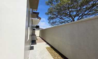 House and Lot for Sale in Green Meadows Phase 2, The Orchard, Dasmariñas City Cavite, Philippines