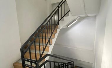 Dijual cepat hotel aktif bintang 3 di Matraman Jakarta Timur