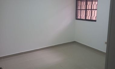 VENDO HERMOSO APARTAMENTO EN BARRIO EL PRADO UBICADO CERCA UNIVERSIDADES Y CENTROS COMERCIALES CON PARQUEADERO Y 3 ALCOBAS