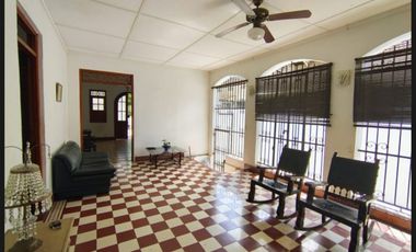 SE VENDE HERMOSA CASA EN EL BARRIO PRADO EXCELENTE UBICACIÓN, CON AREA DE 612MTS