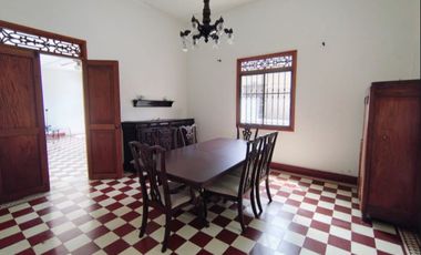 SE VENDE HERMOSA CASA EN EL BARRIO PRADO EXCELENTE UBICACIÓN, CON AREA DE 612MTS
