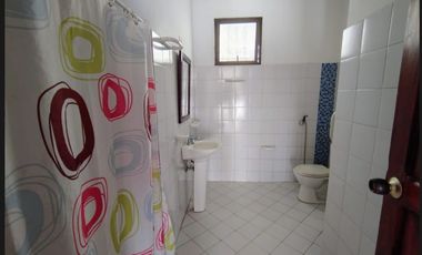 SE VENDE HERMOSA CASA EN EL BARRIO PRADO EXCELENTE UBICACIÓN, CON AREA DE 612MTS