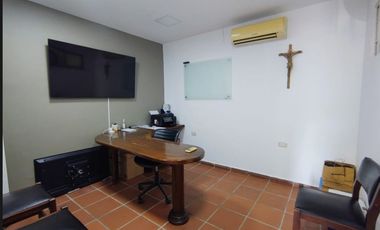SE VENDE HERMOSA CASA EN EL BARRIO PRADO EXCELENTE UBICACIÓN, CON AREA DE 612MTS