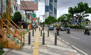 Dijual Cepat Kantor Bus Pariwisata PO Deborah Jln. Margonda Raya Depok.