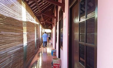 Dijual Cepat Kantor Bus Pariwisata PO Deborah Jln. Margonda Raya Depok.