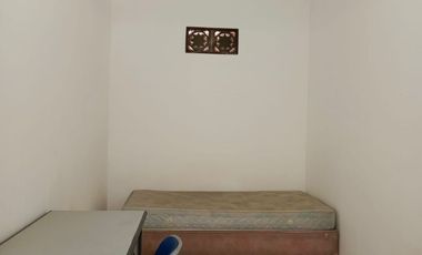 Dijual Cepat Kantor Bus Pariwisata PO Deborah Jln. Margonda Raya Depok.